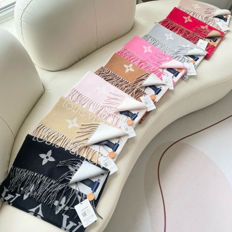 LV Scarf 186X34cm E110106